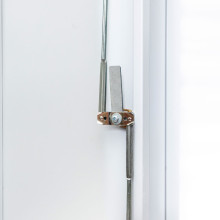 LOCK 3-POINT H | Tříbodové uzamykání k šatním skříním