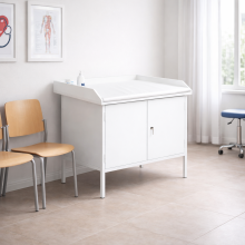 Prebaľovací stolík s uzamykateľnou skrinkou, HOPITAL CHANGING TABLE ZR LOCK, ilustračná foto