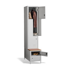 COMFORT H Z2 400 | 2+2-dveřová šatní skříň se Z-kovými dveřmi, zabudovanou lavicí a skříněmi na obuv