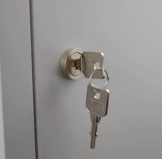 Cylindrický zámek se dvěma klíči pro skříně typu H, LOCK IN H 19 NEW